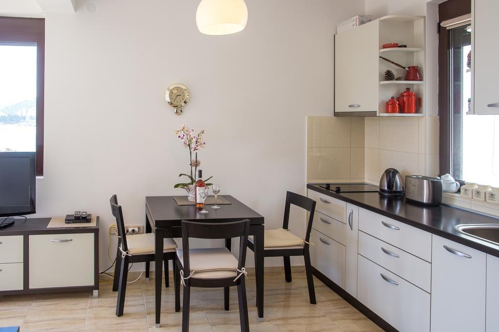 Apartments Lumiere ラファイロヴィチ エクステリア 写真